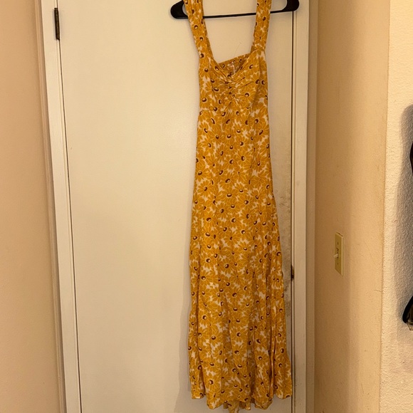Free People Dresses & Skirts - Beautiful yellow floral free people maxi dress small